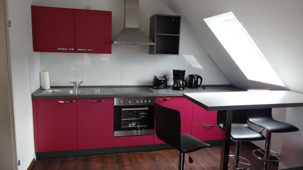 Huus Veertein Apartment Нойхарлингерзийл Екстериор снимка